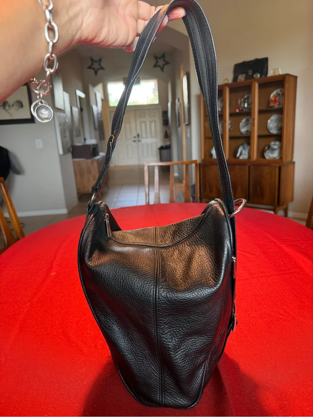 👉🏼LIKE NEW👈🏼 Gorgeous European Black Leather Transitional Backpack Purse- Patra